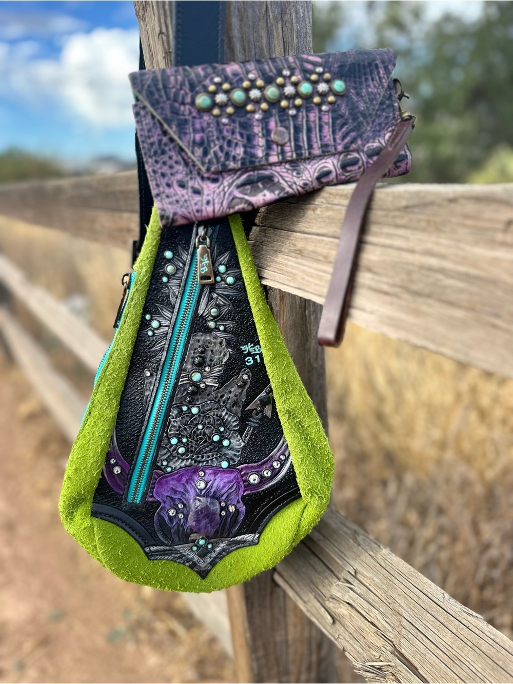 One of a kind, like new Heritage Brand Fyra & Heritage Brand Mini Set